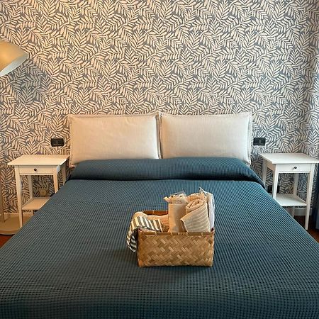 Amelie Apartment 代森扎诺-德尔加达 外观 照片