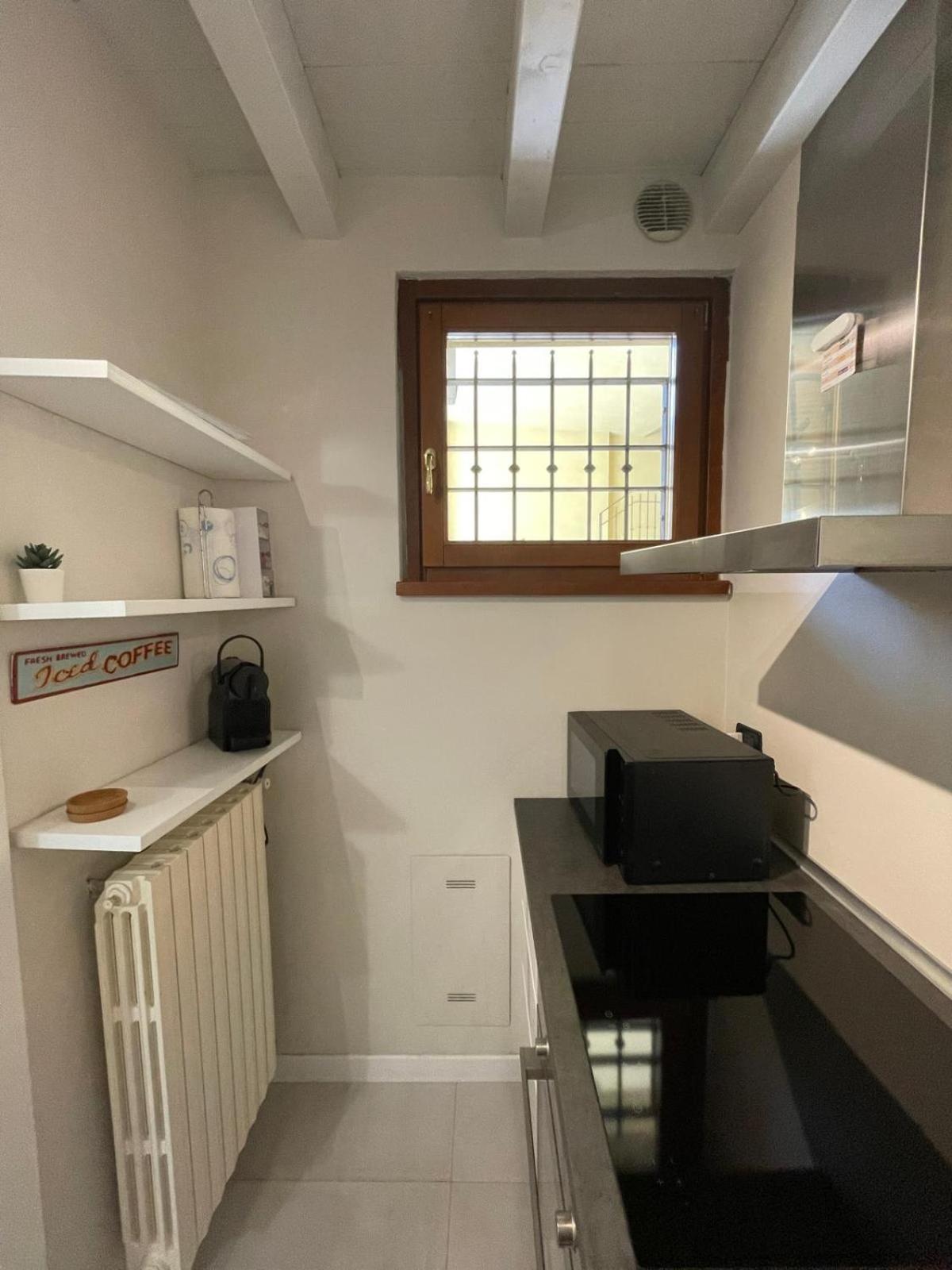 Amelie Apartment 代森扎诺-德尔加达 外观 照片
